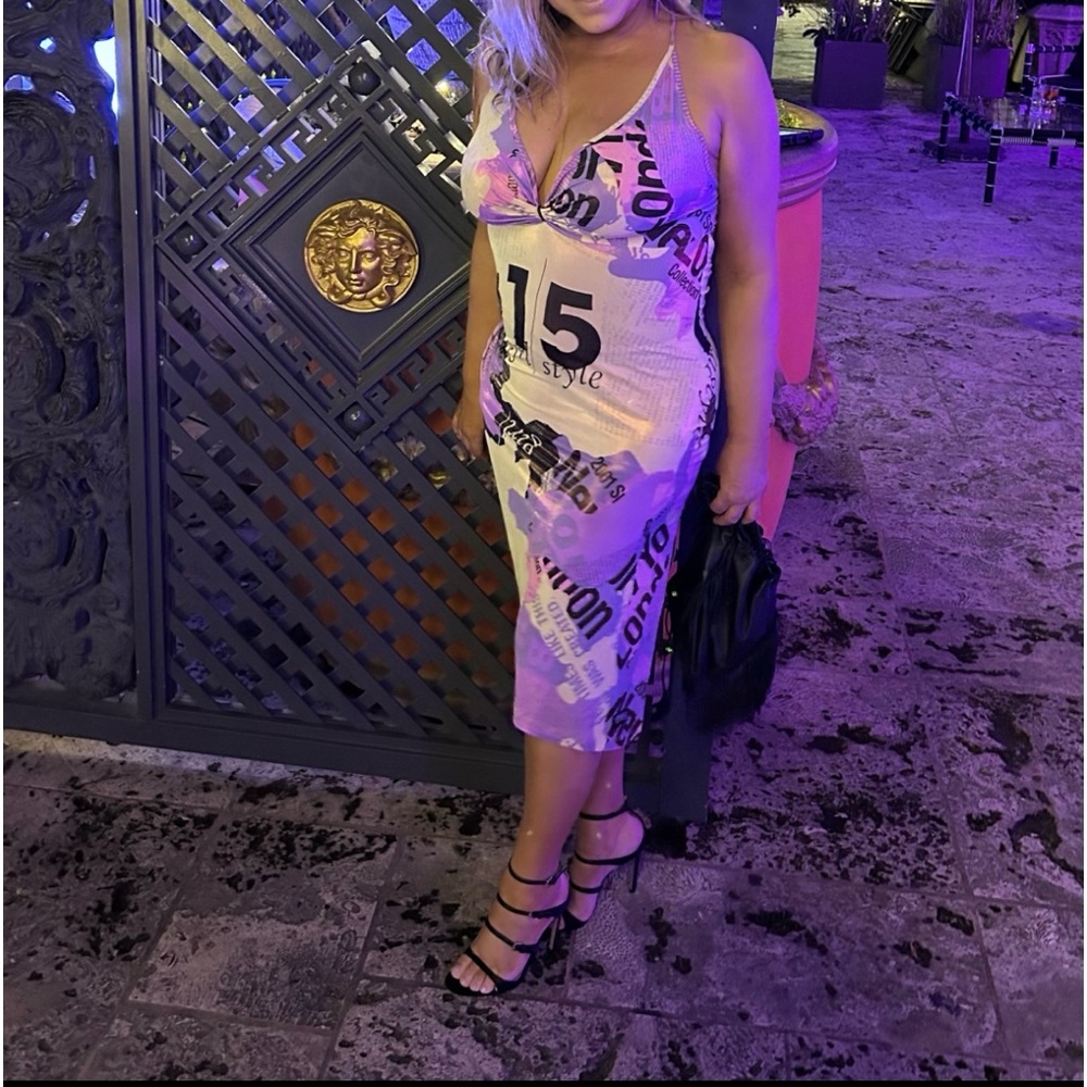 Beautiful Opalescent bodycon dress 🔮